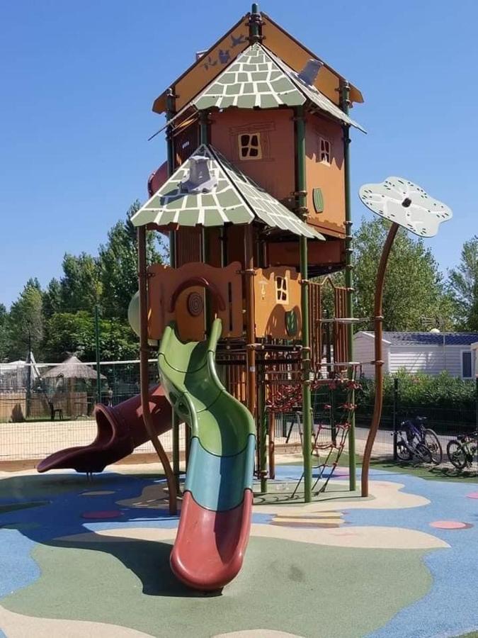 Mobilhome Vias Plage Dans Camping Zewnętrze zdjęcie