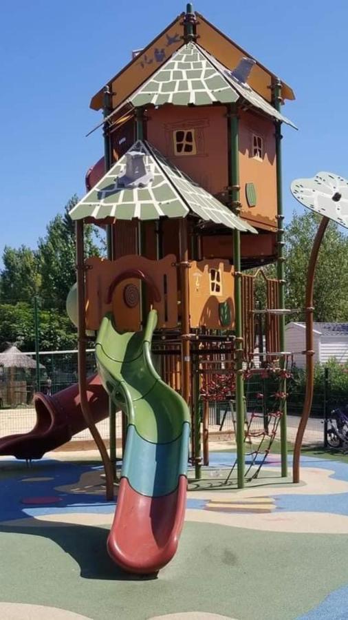Mobilhome Vias Plage Dans Camping Zewnętrze zdjęcie